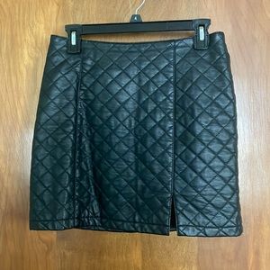 Quilted black skirt